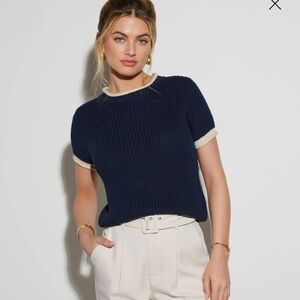 Vici short sleeve sweater